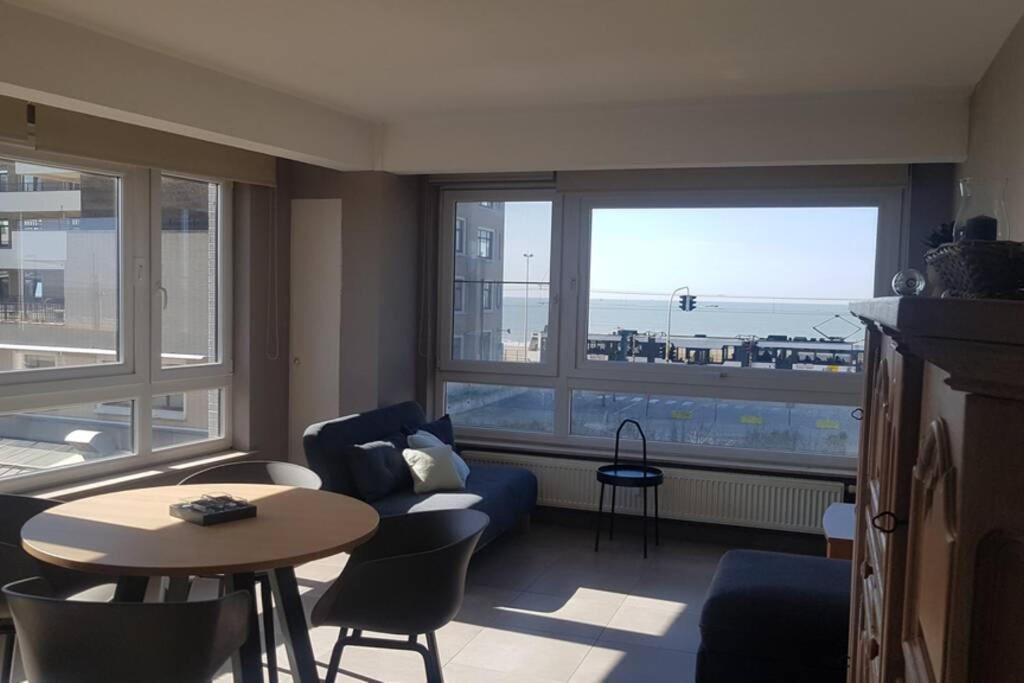Oostende Studio Voor 2 Of 3 Pers Met Zeezicht Luaran gambar
