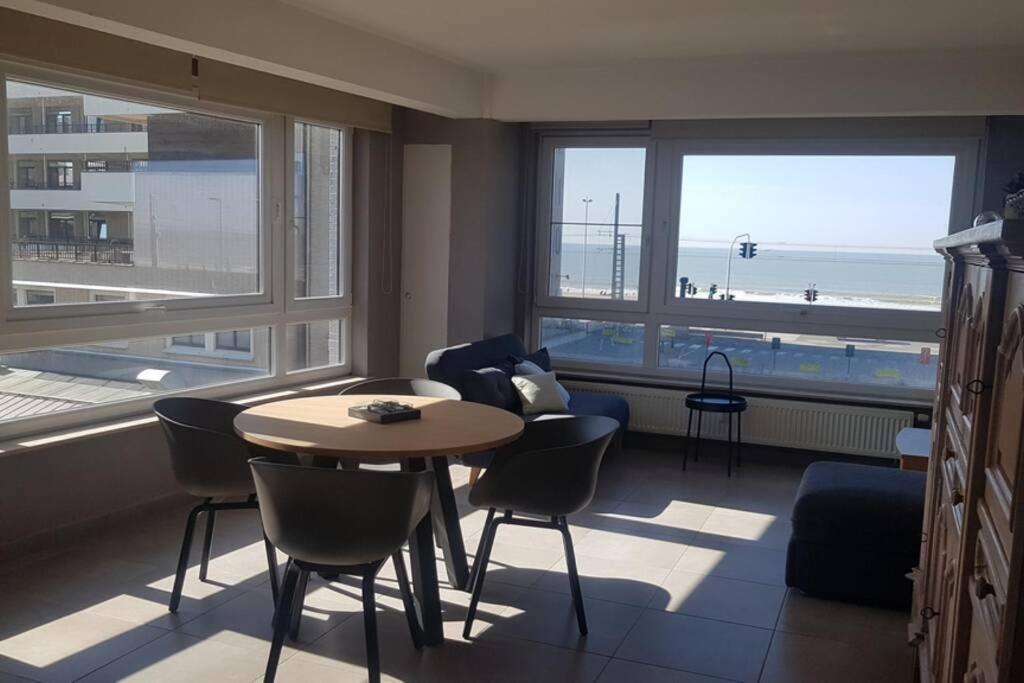 Oostende Studio Voor 2 Of 3 Pers Met Zeezicht Luaran gambar