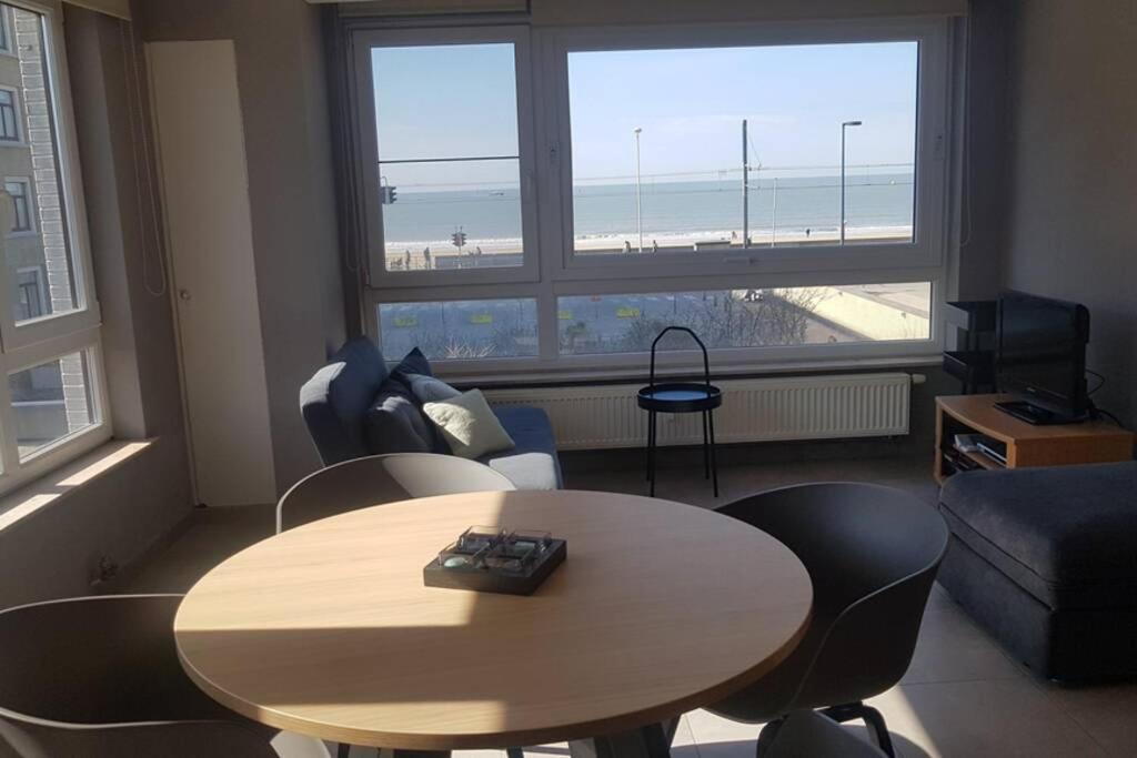 Oostende Studio Voor 2 Of 3 Pers Met Zeezicht Luaran gambar